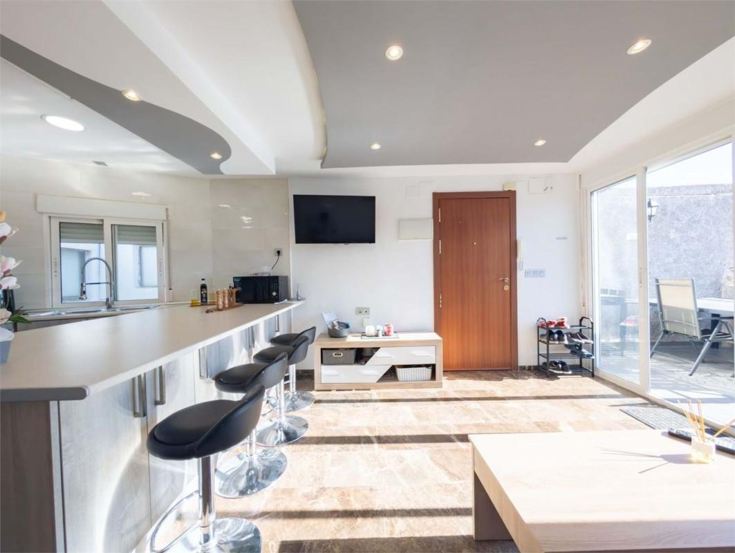 Продажа квартиры на Barrio Altozano, Аликанте / Алакант
photo 2