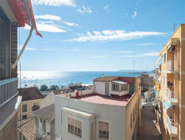 Sale of flat in Barrio Raval Roig-Virgen del Socorro, Alicante
 photo 1