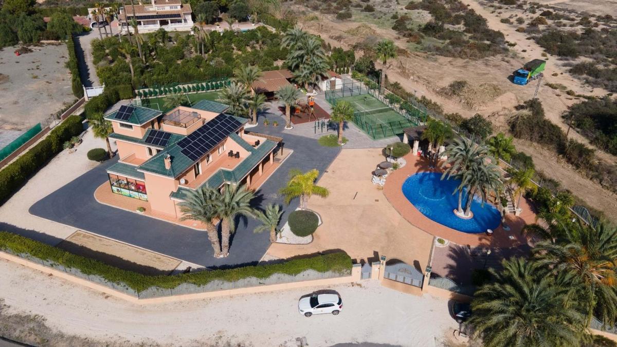Sale of independent chalet in Alzabares, Elche / Elx
 photo 4