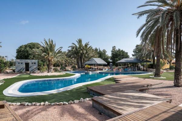 Independent chalet for sale in Las Bayas-Asprillas, Elche / Elx
photo 1