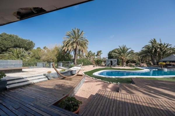 Independent chalet for sale in Las Bayas-Asprillas, Elche / Elx
thumbnail 1