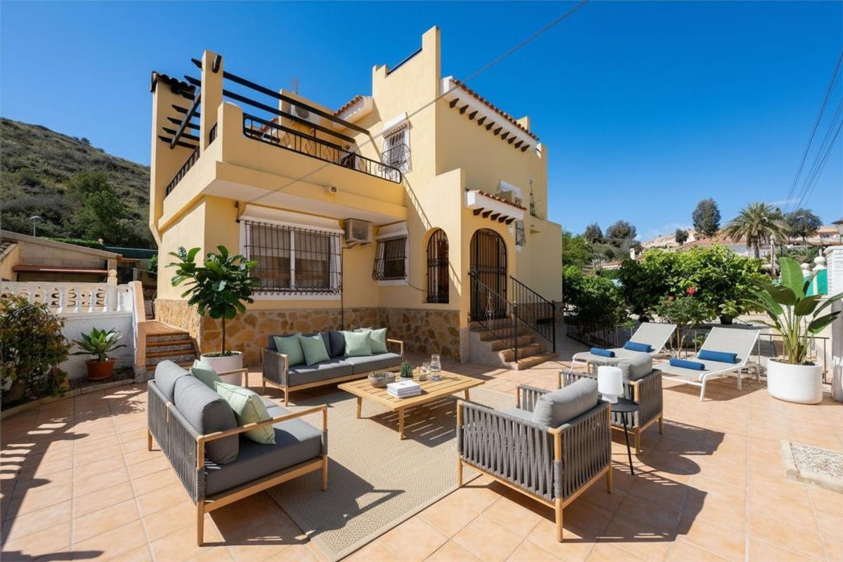Venta de chalet independiente en Pueblo Acantilado - Lanuza, El Campello
photo 1