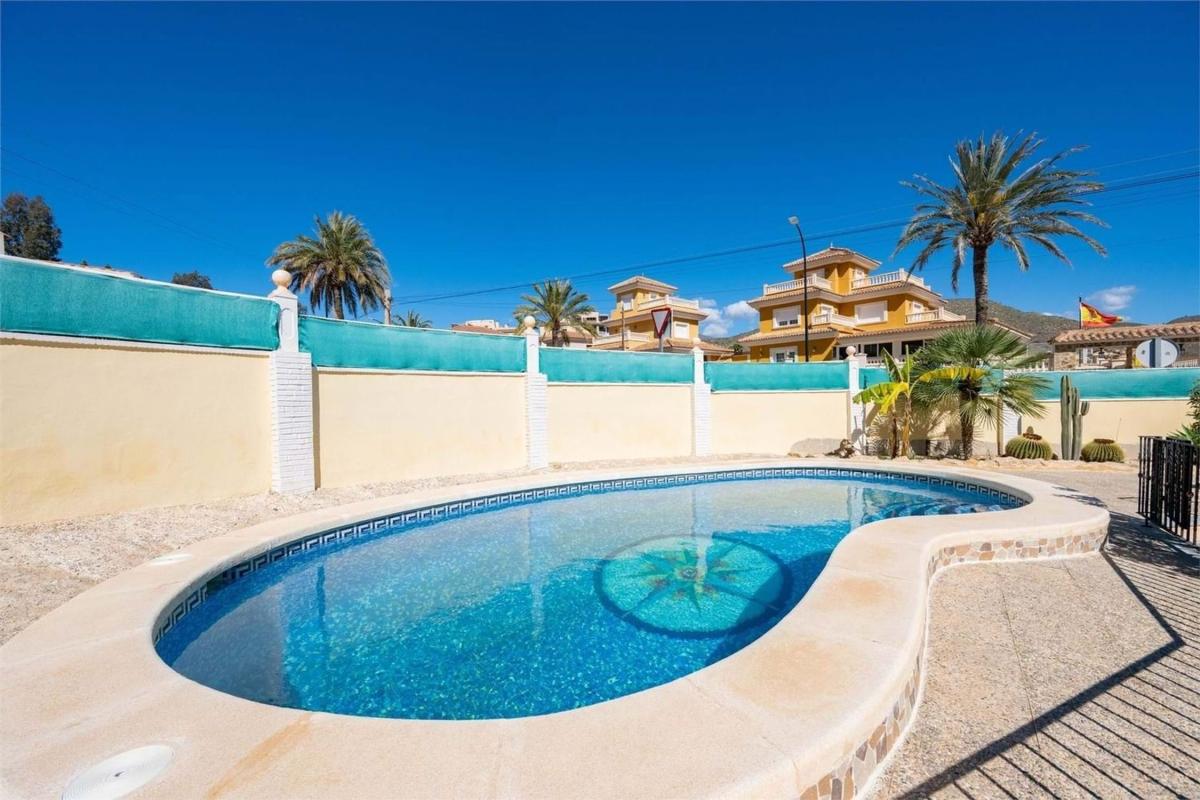 Venta de chalet independiente en Pueblo Acantilado - Lanuza, El Campello
photo 3