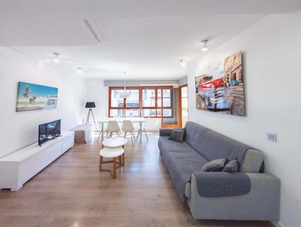 Sale of flat in Barrio Centro Tradicional, Alicante
 photo 2