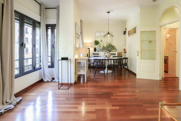 Sale of flat in Barrio Centro Tradicional, Alicante
 photo 3