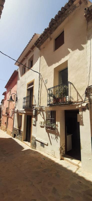 Sale of independent chalet in Calle Sant Miquel, Finestrat
photo 1
