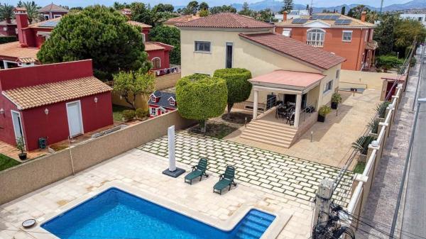 Independent chalet for sale in La Font - Mezquitas, San Juan de Alicante
 photo 2