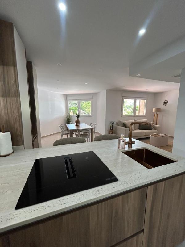 Продажа квартиры на Calle Doña Sinforosa, 1, Торревьеха
photo 3