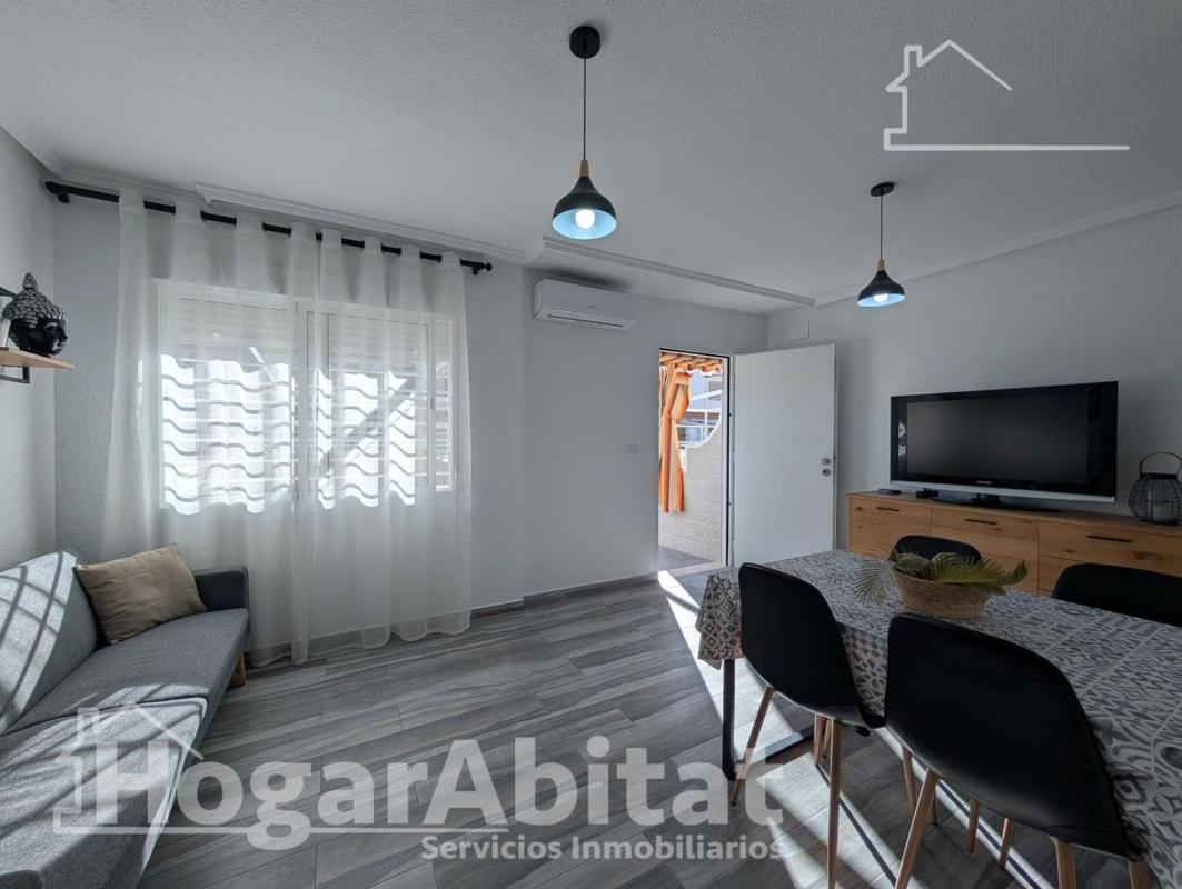 Sale of townhouse in  Calle Biar , Santa Pola photo 3