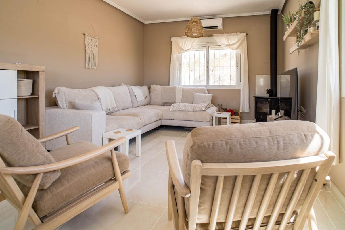 Venta de chalet independiente en Calle Petrer, Pinoso
 photo 3