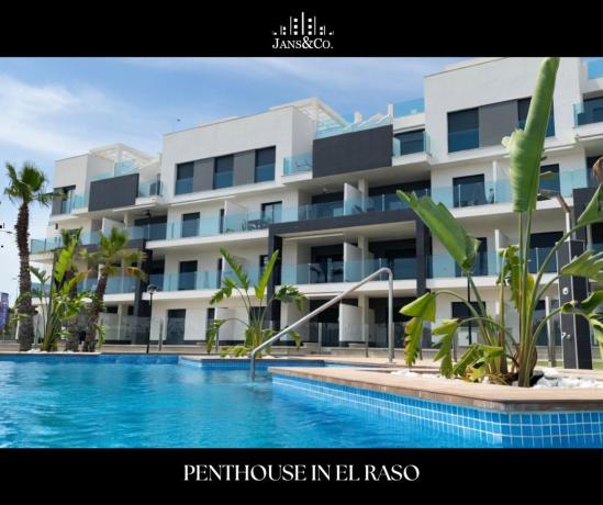 Ático en venta en Plaza SUP-8, Guardamar del Segura photo 1