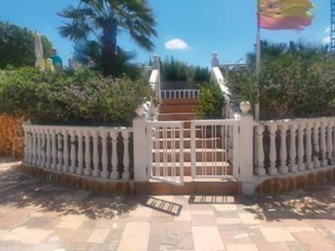 Properties for sale and rent in Spain photo 2