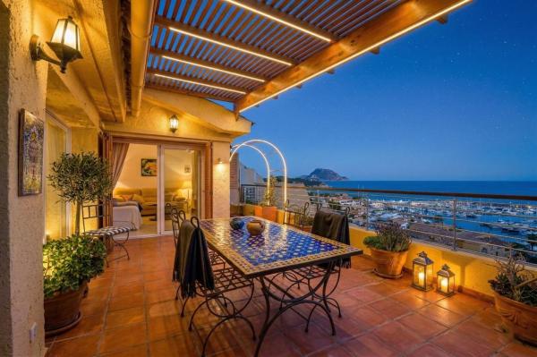 Mansarda na sprzedaż w  Calle Currica, 41, Altea photo 1