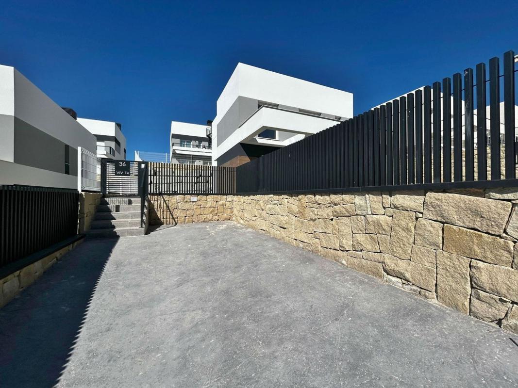 Sale of independent chalet in Avenida de Granada, Finestrat
 photo 2