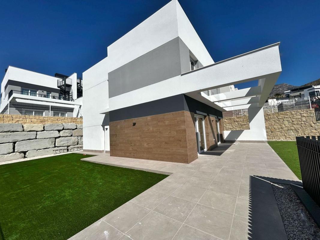 Sale of independent chalet in Avenida de Granada, Finestrat
 photo 3