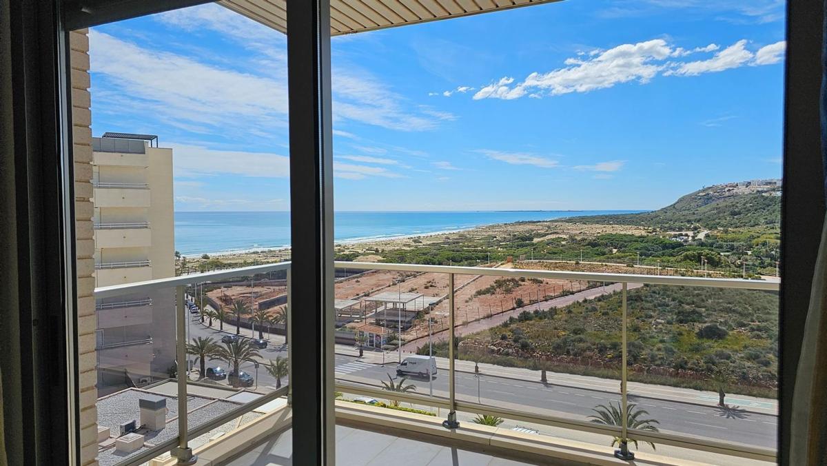 Venta de piso en Calle ALBACETE, Elche / Elx
 photo 2