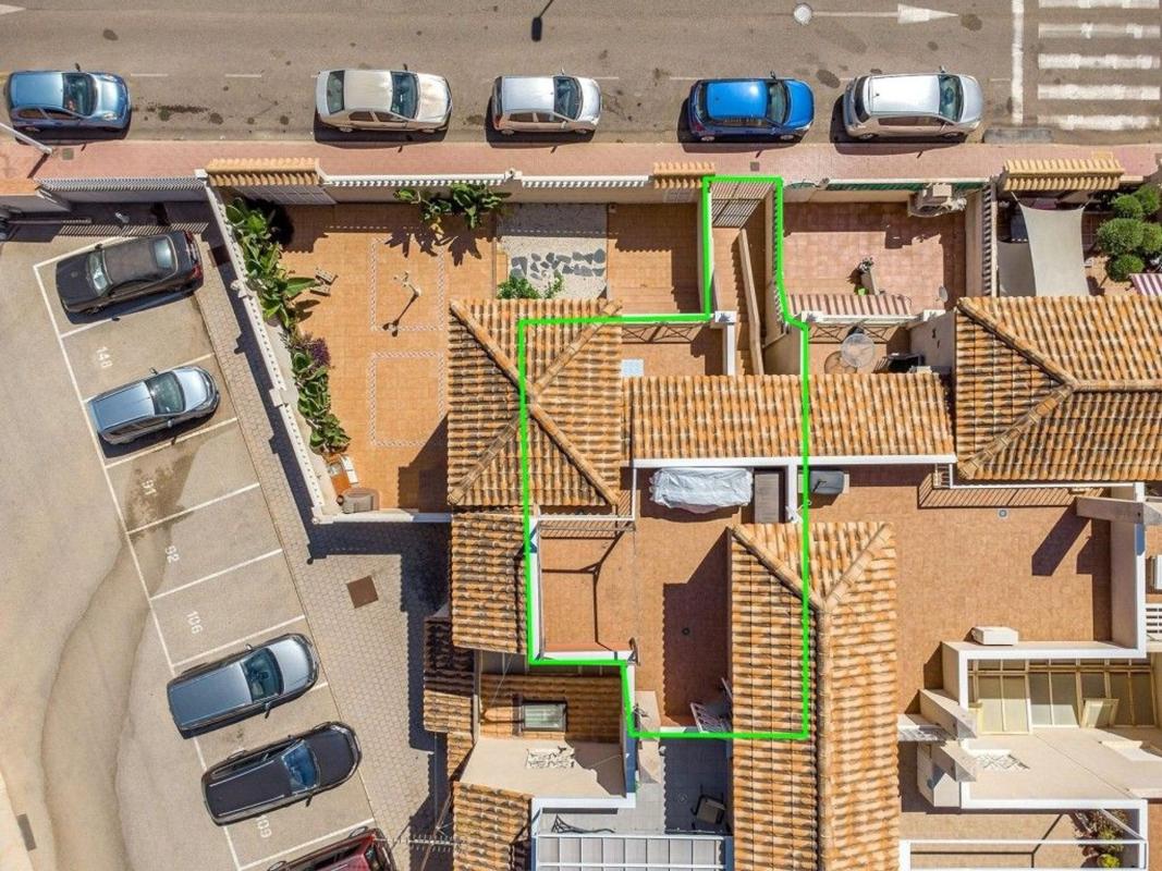 Sale of independent chalet in Barrio Aguas Nuevas, Torrevieja
 photo 3