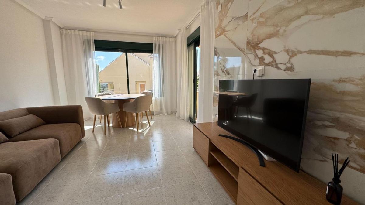 Venta de piso en Calle Jamaica, 359, Orihuela
 photo 2