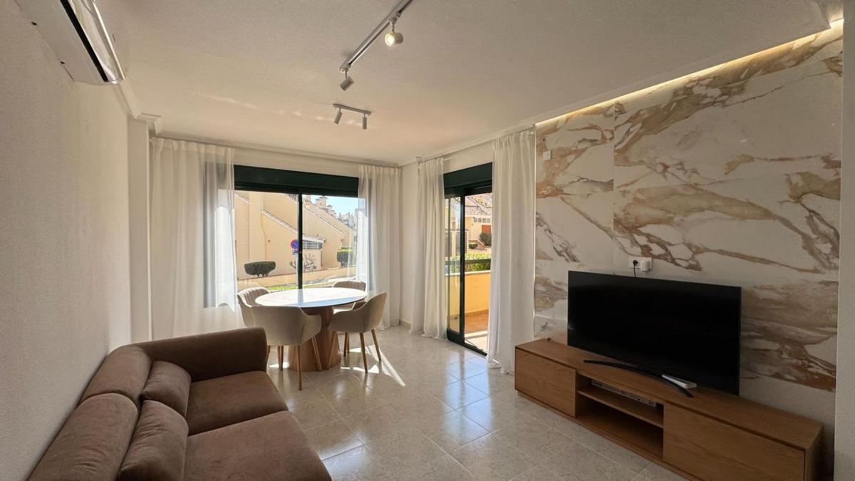 Venta de piso en Calle Jamaica, 359, Orihuela
 photo 3