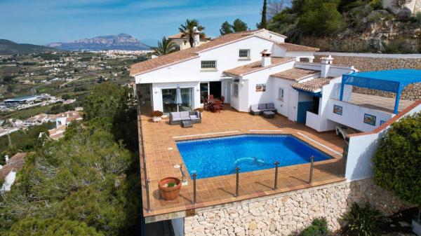 Casa independiente en Urbanizacion Golden Valley thumbnail 1