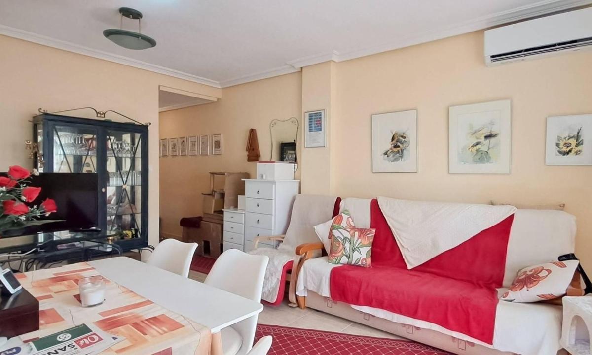 Venta de ático en ኡርባኒሳሲኦን ፓርኬ ዴ ላስ ናሲኦኔስ, Torrevieja photo 5