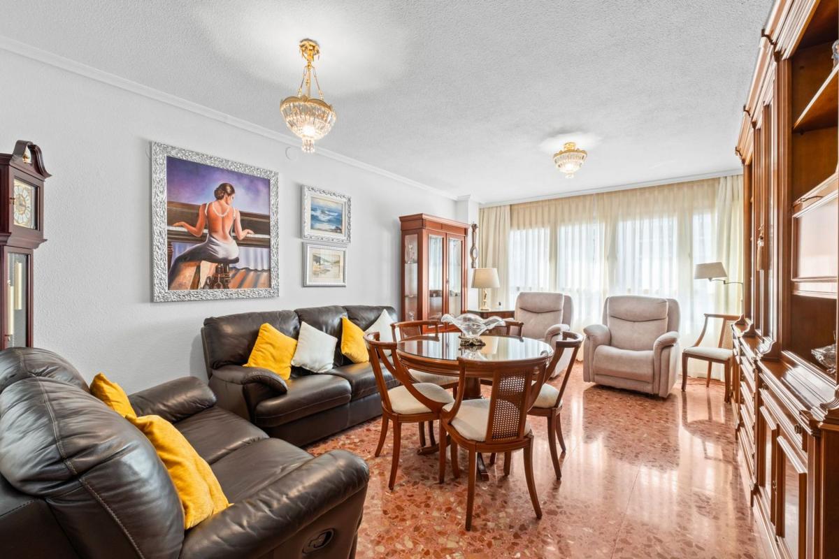 Sale of apartment in Avenida Catedratico Soler, 24, Alicante
photo 1