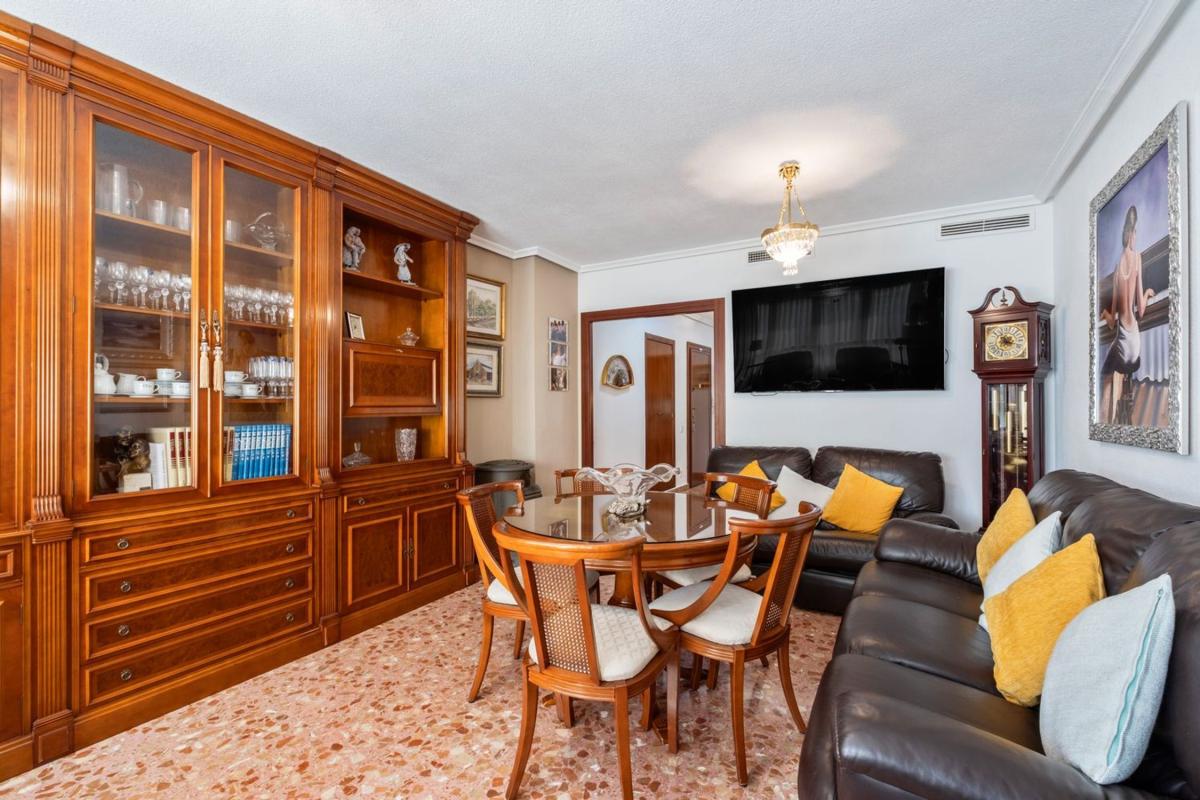 Sale of apartment in Avenida Catedratico Soler, 24, Alicante
photo 4