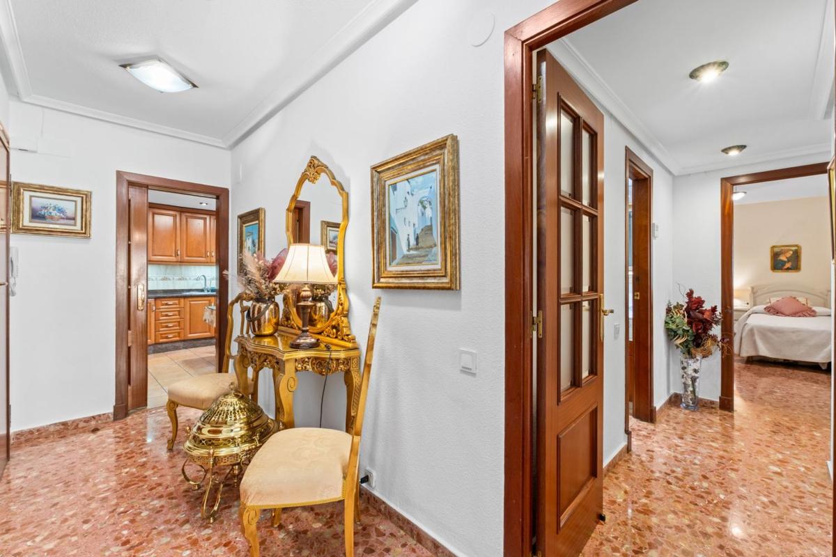 Sale of apartment in Avenida Catedratico Soler, 24, Alicante
photo 5