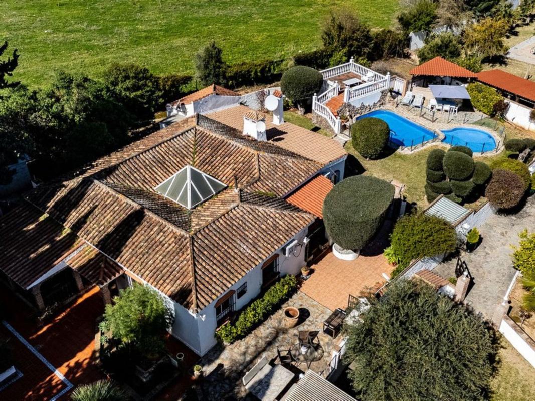 Venta de chalet independiente en Pinos de Alhaurín, Alhaurín de la Torre
photo 3