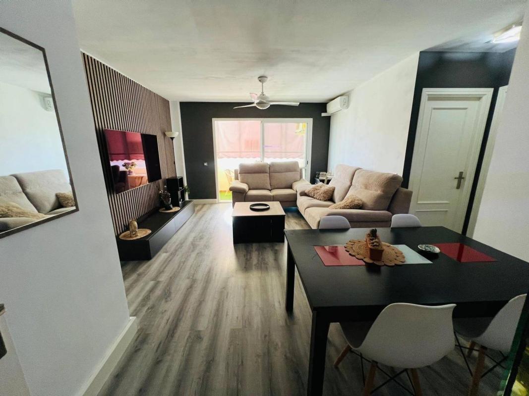 Sale of apartment in Puerta del Mar, Estepona
 photo 4