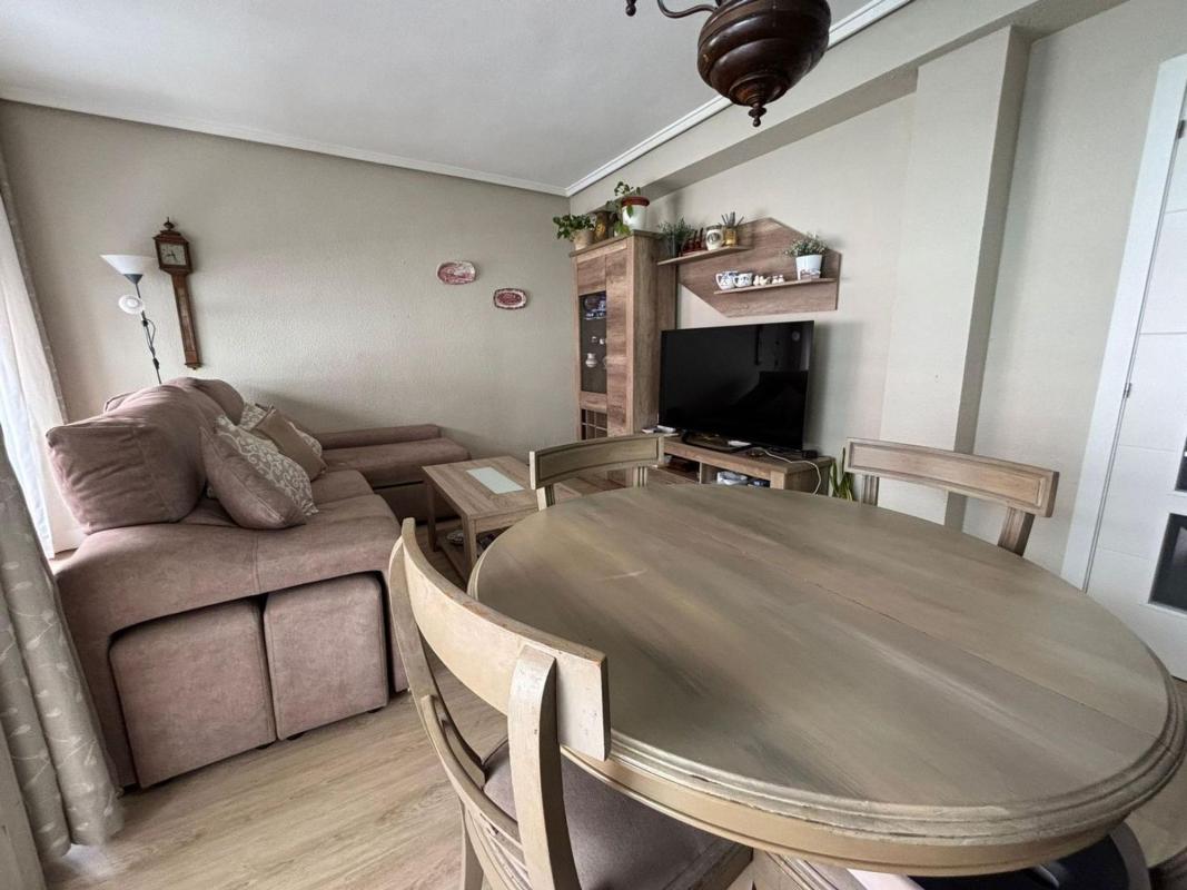 Sale of apartment in Barrio Raval de Santa Teresa-El Asilo, Elche / Elx
photo 4