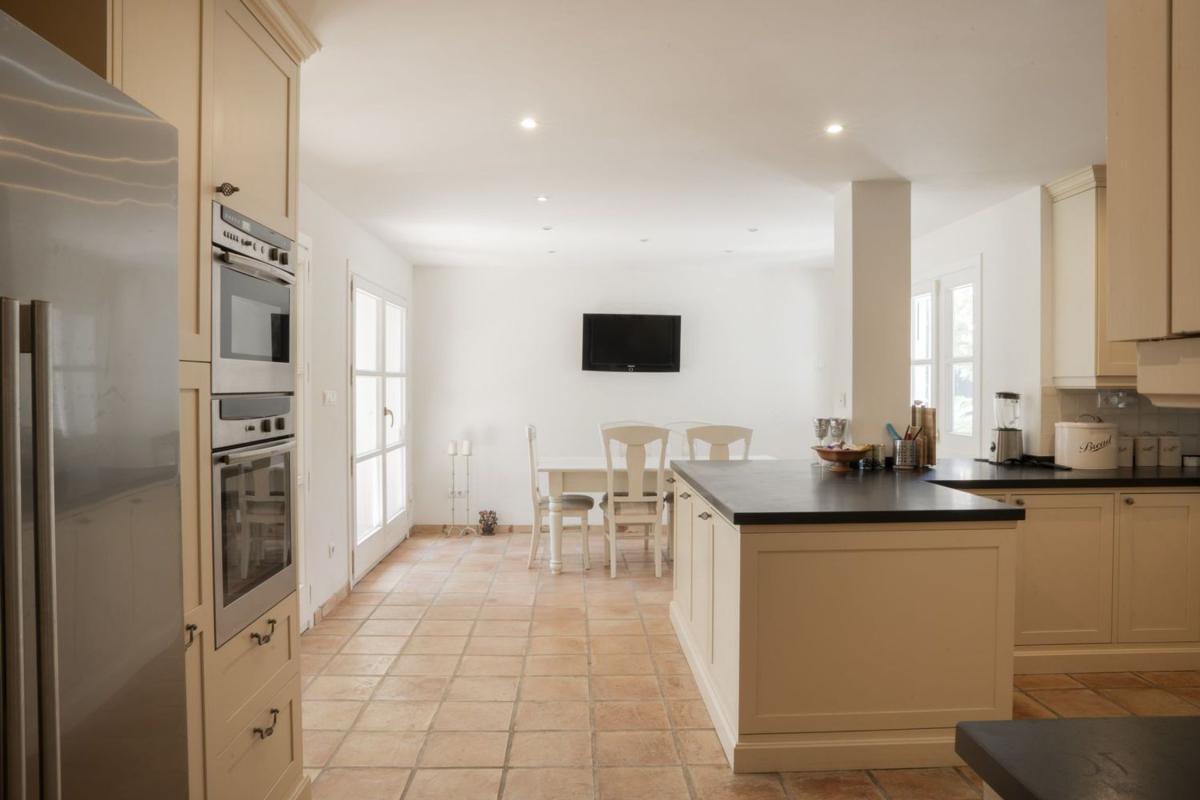 Продажа отдельного шале в Calle Hortensia, 1, Эстепона photo 5