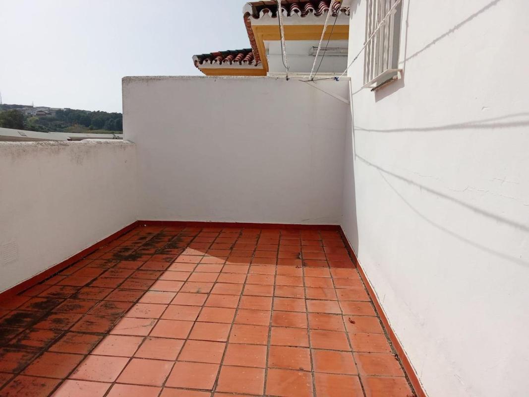Sprzedaż szeregowego domku w Barrio Zona Calvario , Estepona photo 5
