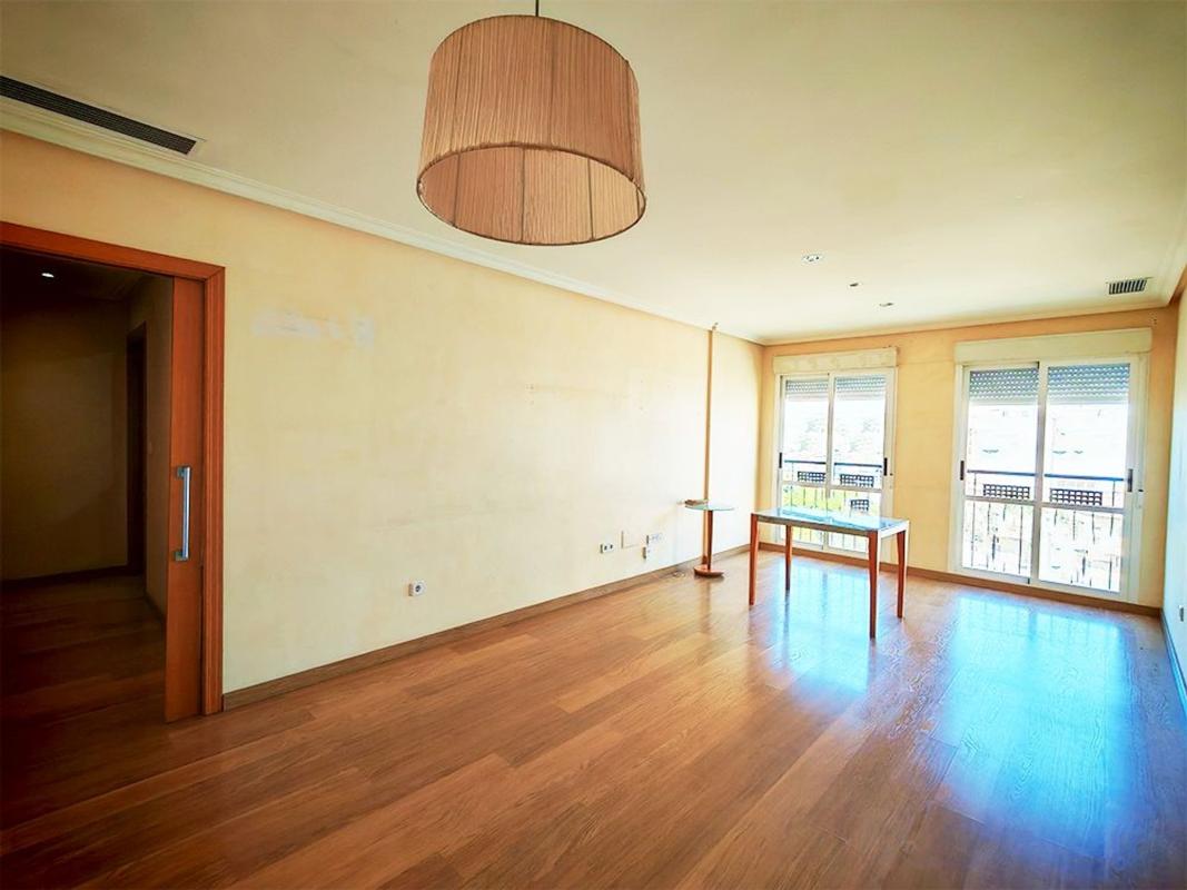 Venta de piso en Calle Rojales, 1, Elche / Elx
 photo 2