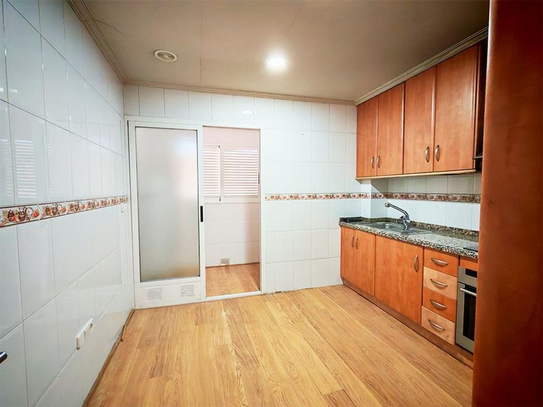 Venta de piso en Calle Rojales, 1, Elche / Elx
 photo 5