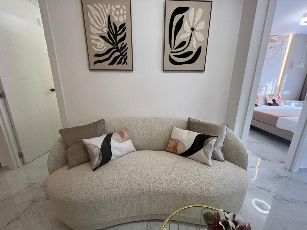 Sale of apartment in Calle San Julián, 45, Torrevieja
 photo 4