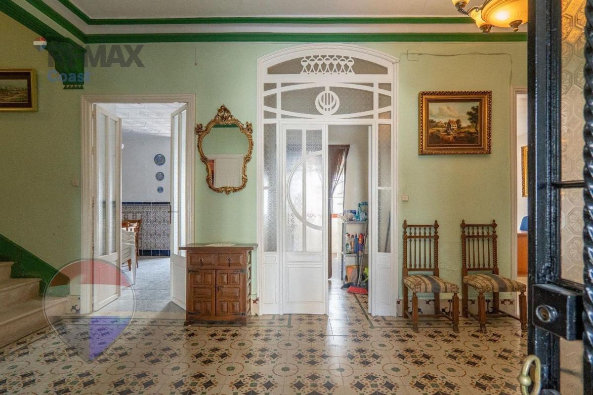 Properties for sale and rent in Spain photo 3