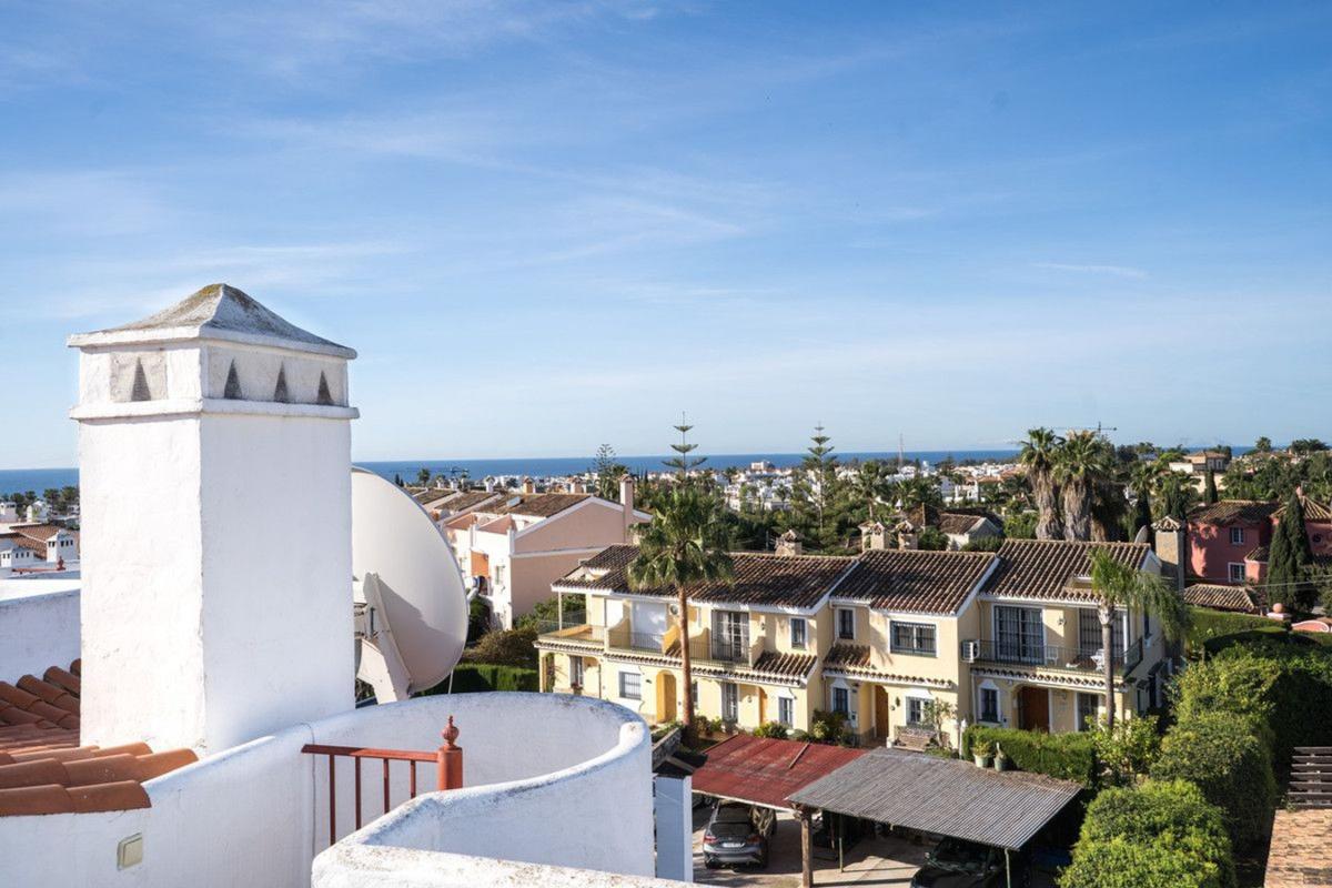 Venta de ático en Barrio Bel-Air, Estepona photo 3