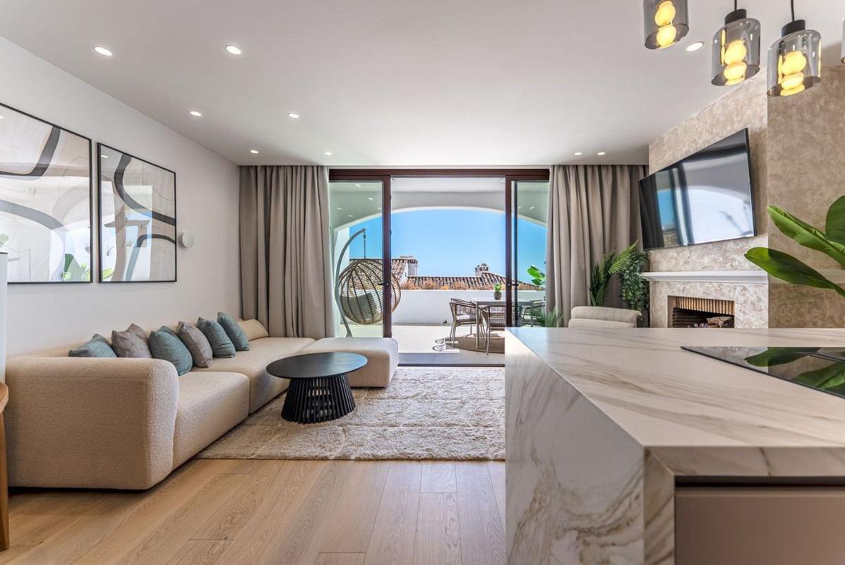 Sale of townhouse in Benahavís , Benahavís photo 1