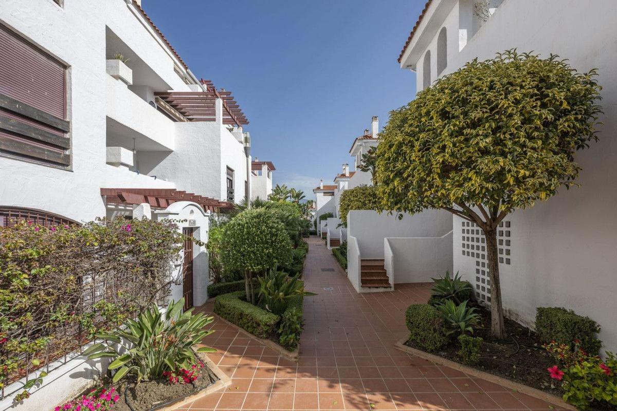 Venta de piso en Barrio Nueva Andalucía, Marbella
photo 3
