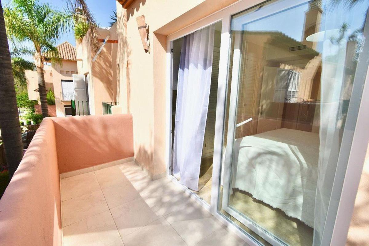 Venta de chalet adosado en Barrio Nueva Andalucía , Marbella photo 5