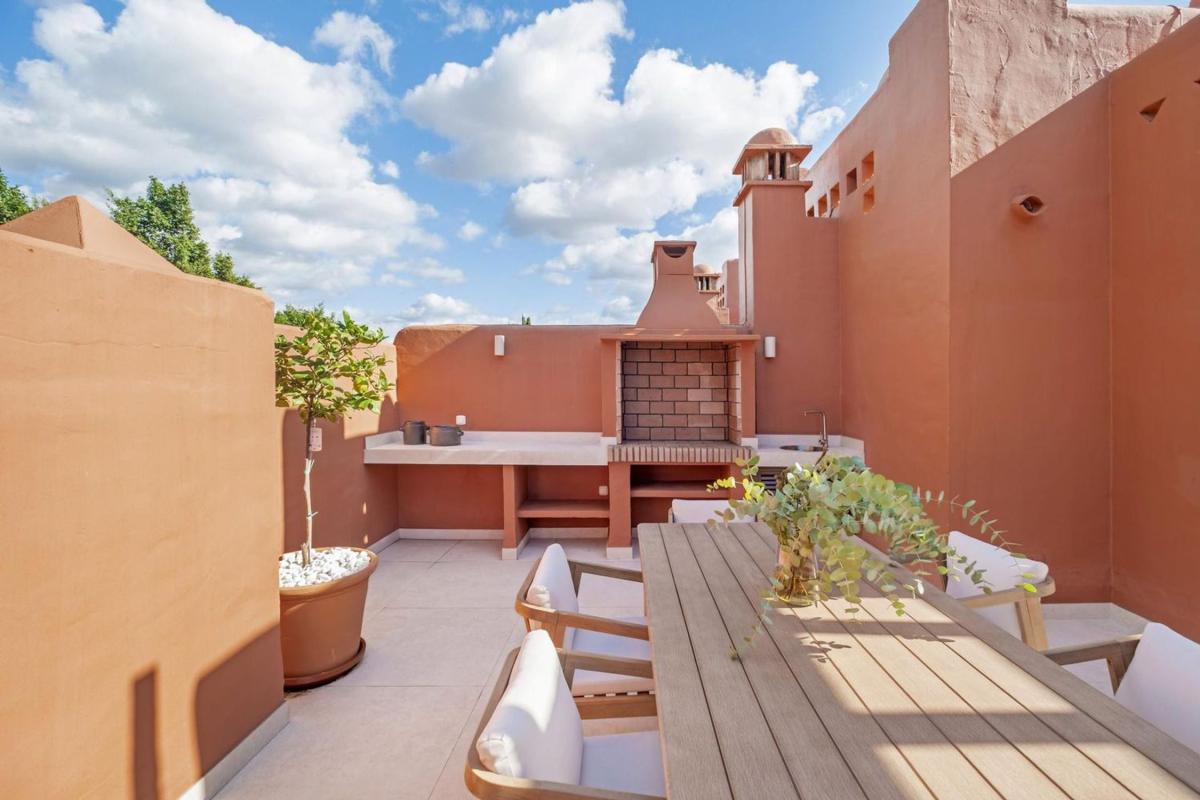 Venta de chalet adosado en Barrio Lomas de Marbella Club , Marbella photo 5
