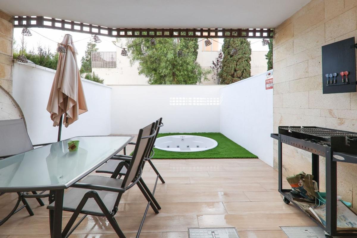 Venta de chalet adosado en Calle Brida , Mijas photo 1