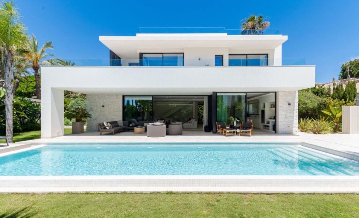 Sprzedaż niezależnego domku jednorodzinnego w Avenida Murcia, Marbella photo 1