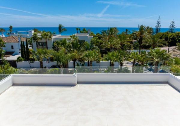 Independent chalet for sale in Avenida Murcia, Marbella
thumbnail 1