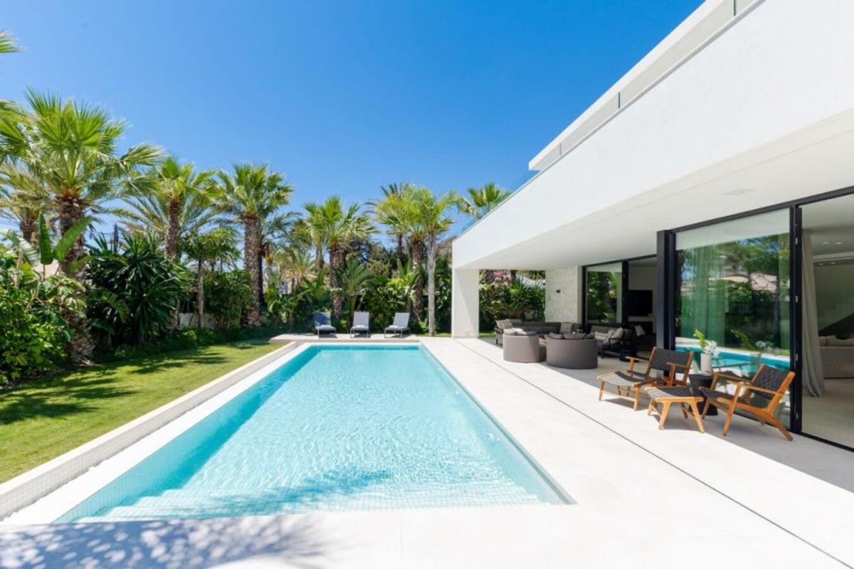 Sprzedaż niezależnego domku jednorodzinnego w Avenida Murcia, Marbella photo 5