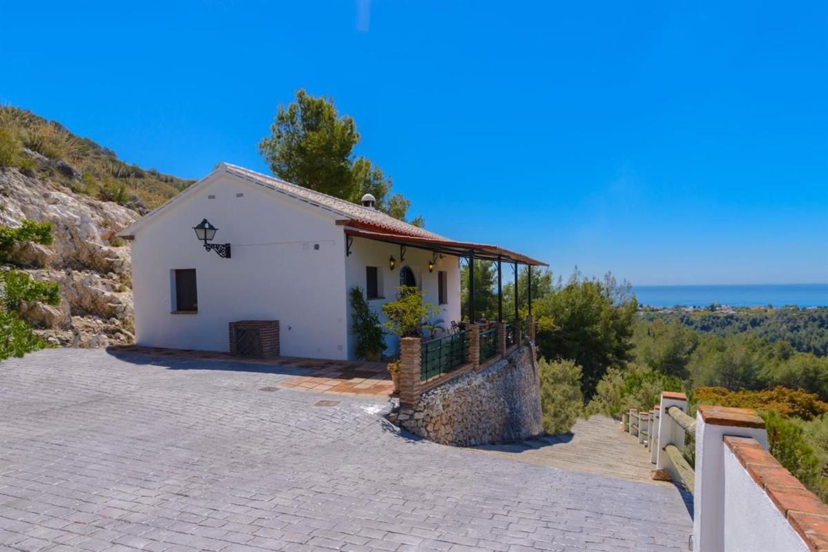 Продажа отдельного шале в  Frigiliana, Фригилиана photo 2