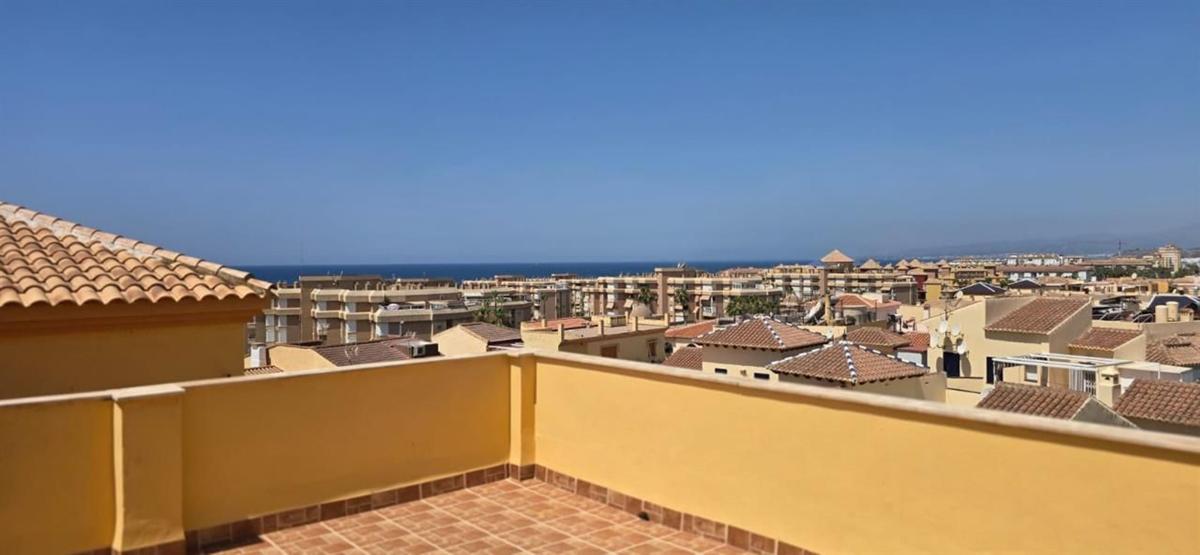 Sprzedaż mieszkania w Urbanización Santa Rosa, Torrox
photo 1