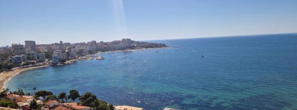 Sprzedaż mieszkania w Avenida de Villajoyosa, Alicante / Alacant
thumbnail 1