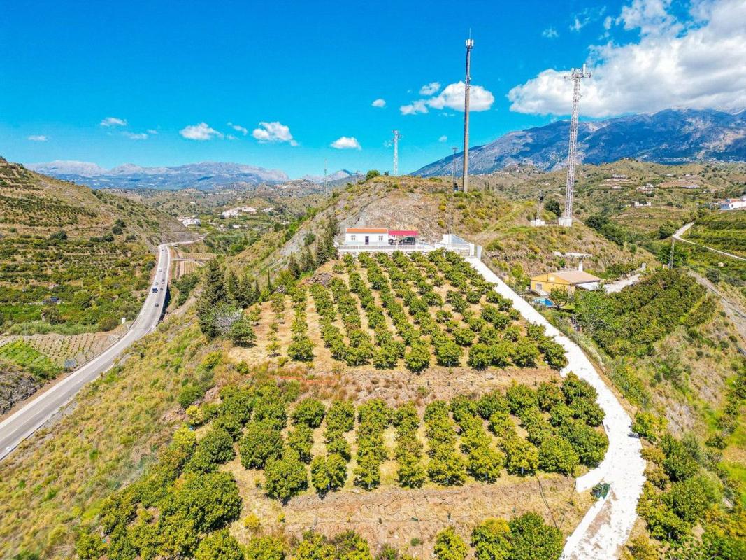 Sale of independent chalet in Lugar Puente Alta, Viñuela
photo 1
